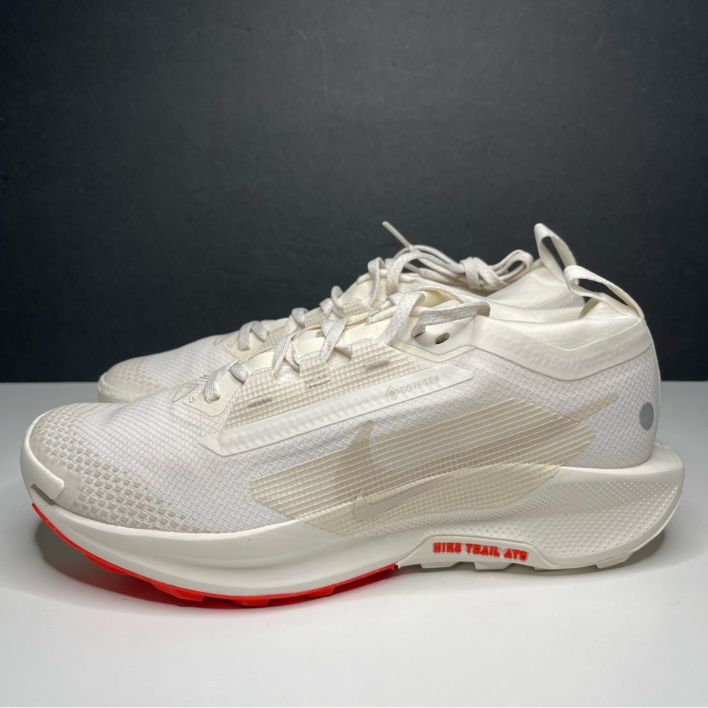 Nike React Pegasus Trail 5 Gore-Tex Sail Picante Red FQ0912-100 Women's Size 9 - Picture 5 of 9